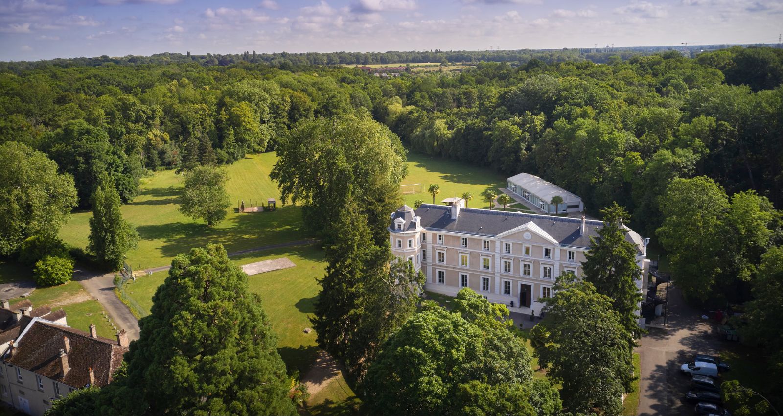 dive-into-our-french-centre-for-disneyland-paris-holidays